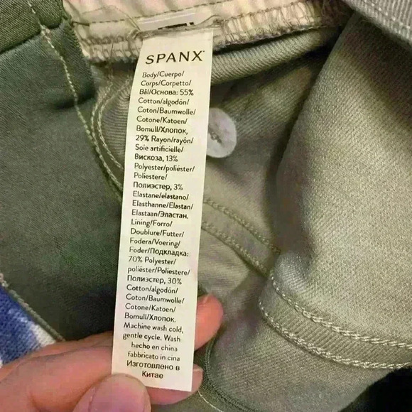 NWT Spanx stone wash camo short sz M/M comfy pull on high rise modest stretchy - Picture 7 of 8